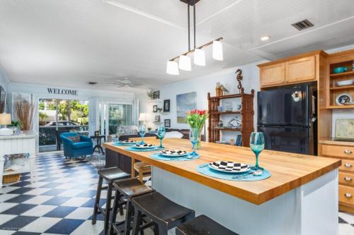 Saint Armands Key House | Kingston Arms 1st Fl Cottage