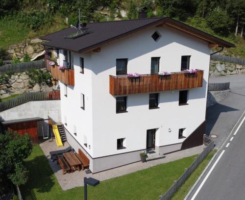 Lutago Apartment | Klösterle 2018