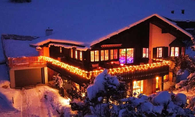 Serneus Ski Chalet | Klosters- Serneus Traditional Swiss Chalet