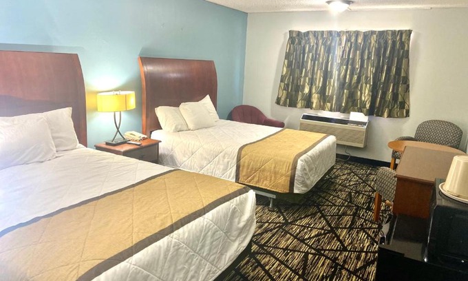 Paxinos Hotel | Knights Inn Paxinos Elysburg