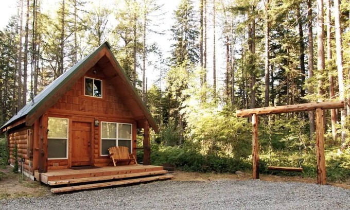 Ashford Cabin | "Knot A Care Cabin" Rustic Retreat!