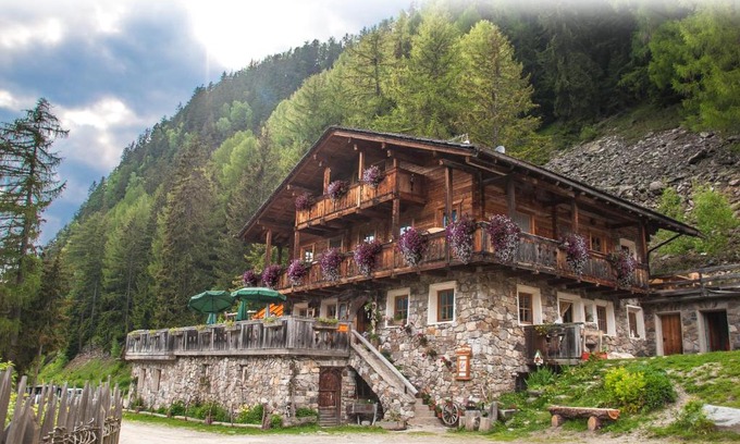 Acereto Apartment | Kofler zwischen den Wänden