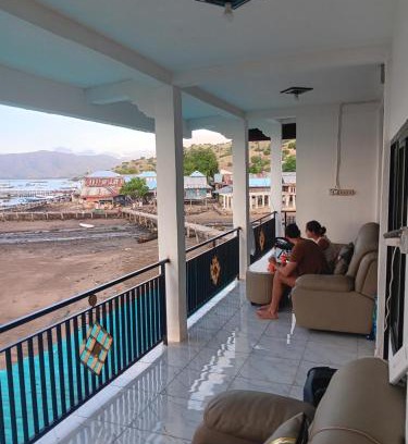 Komodo House | Komodo Village Tour & Homestay