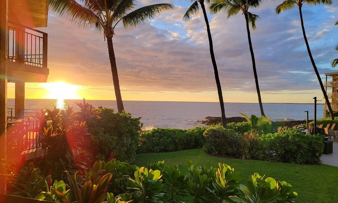 Kailua-Kona Condo | Kona Makai#1-102: Nearly Oceanfront, Ground Floor, with AC & Newly Remodeled!