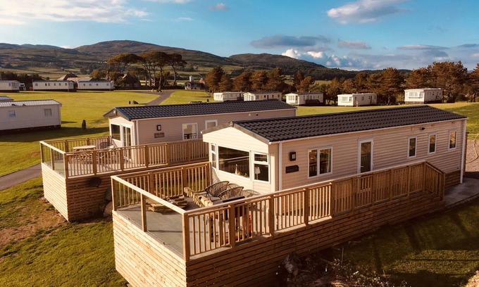 Castle Douglas Cottage | Konkers - a static caravan that sleeps 6 guests in 3 bedrooms