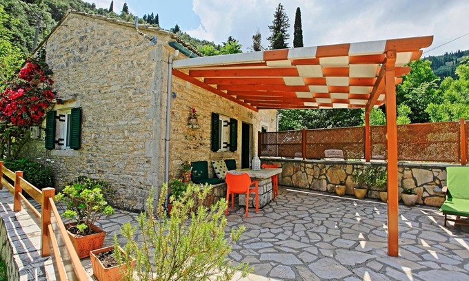 Agni House | Korinas Cottage in Kentroma