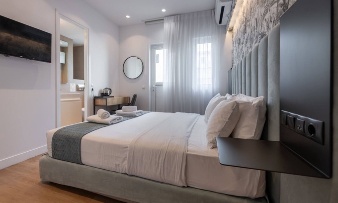Ampelokipoi Bed & Breakfast | Kriel Suites by LIV Homes 204