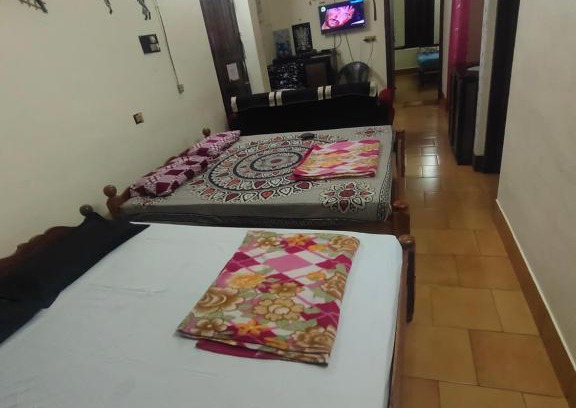 Kuppaayil Apartment | KRISHNA ROYAL Temple view