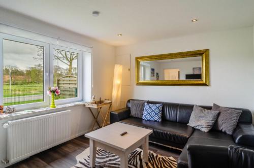 Berumerfehn House | Krummes Häusschen an der Nordsee