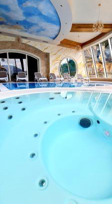 Szczyrk Apartment | Krupówka Mountain Resort Szczyrk - Widokowy hotel z basenami & wellness