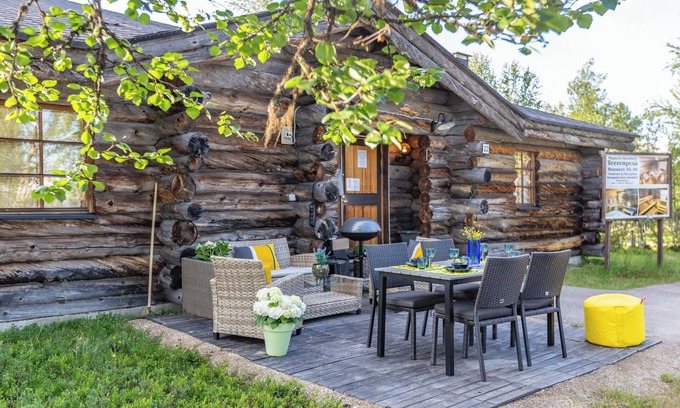 Saariselka Hotel | Kuukkeli Log Houses Teerenpesä