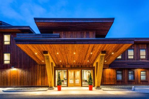 Port Hardy Hotel | Kwa'lilas Hotel