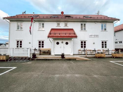 Lødingen Hotel | Lødingen Brygge