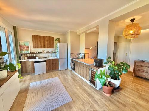 Croix de Pierre Apartment | L'Amazone - T2 Moderne - Croix de Pierre