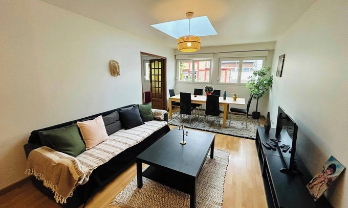 Centre Erlon Apartment | L'appart aux Chapeaux/Erlon