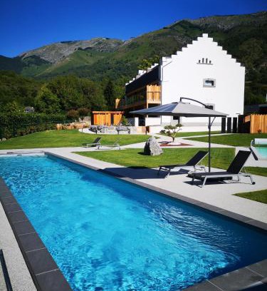 Ayzac-Ost Apartment | L'Argalyde Esprit Pyrénées Wellness & Cycling