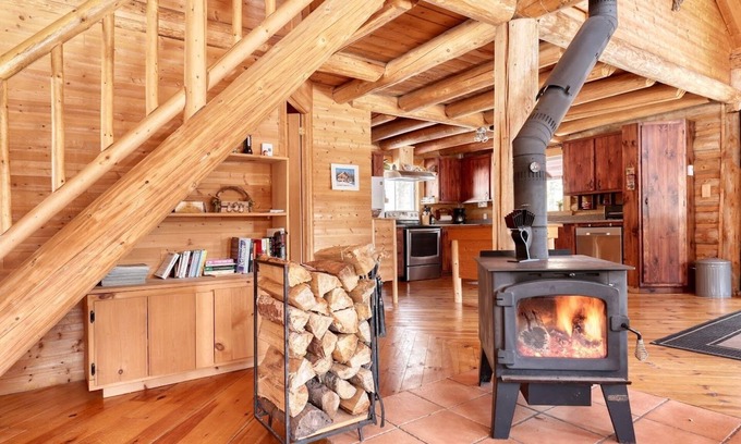 Mandeville Cottage | L'Authentique, Chalet ois-rond 4 saisons