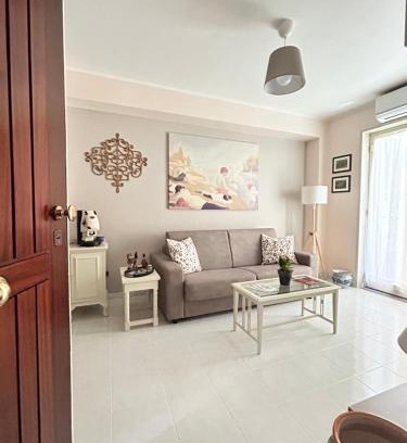 Taormina City Centre Apartment | L'host in Taormina