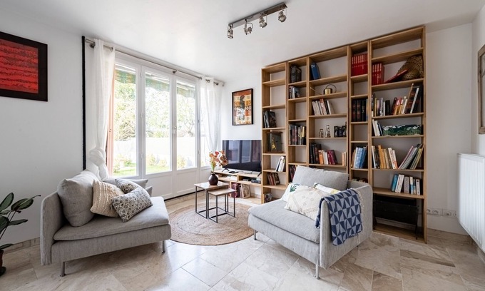 Les Louvrais House | L'Impressionniste - Maison avec jardin