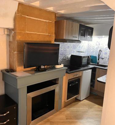 Centre Ancien Apartment | L 'iris, studio à Caen