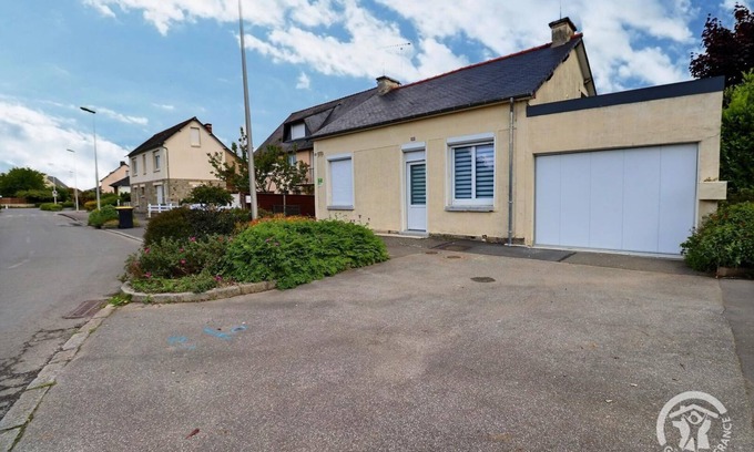 Liffre House | La Baleine - Liffre - Gîte