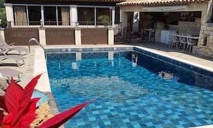 Caseneuve House | La Bastide des Rablassins