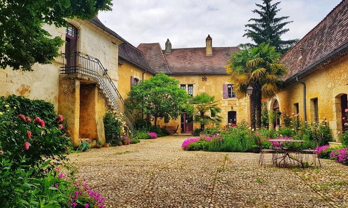 Villamblard House | La Bastide du Roy