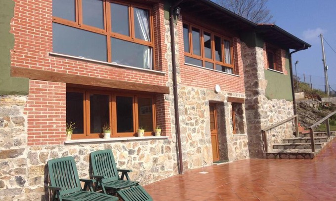 Peruyes House | La cabaña de la granxa