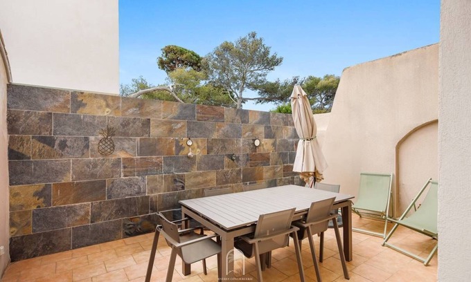 La Capte Apartment | La Capte idyllique- Hyères Plage-T3/Clim/WiFi