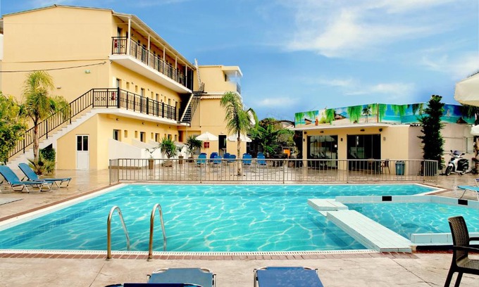 Alikanas Hotel | La caretta