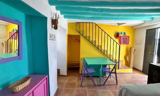 Olvera House | La Casa de los Colores