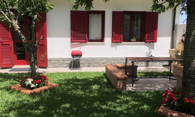 San Roberto House | La casa delle Ortensie Guest House