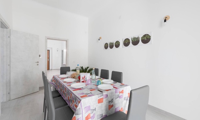 Taranto Apartment | La Casa di Grazia by BarbarHouse