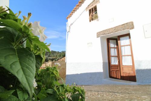 Cortelazor House | La Casita del Chopo by SIERRA VIVA