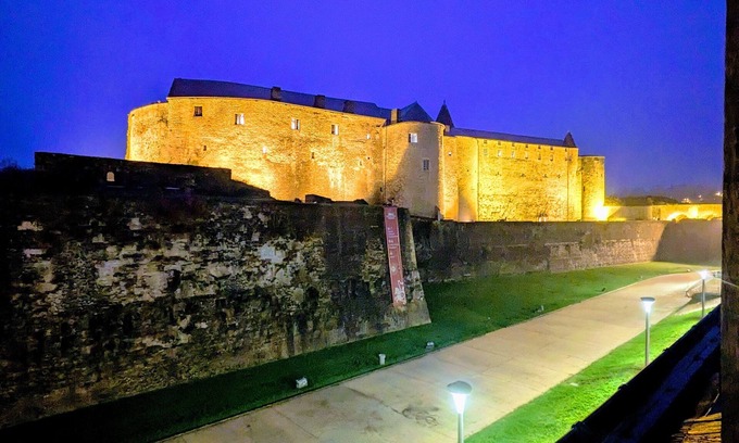 Sedan Apartment | "La Citadelle - Duplex with view of Château-fort