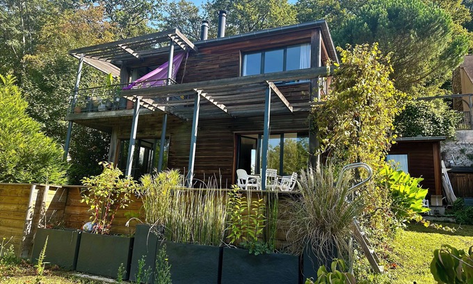 Camp De Satory House | "La Clairière" for 4 with private pool, on the edge of the Versailles forest