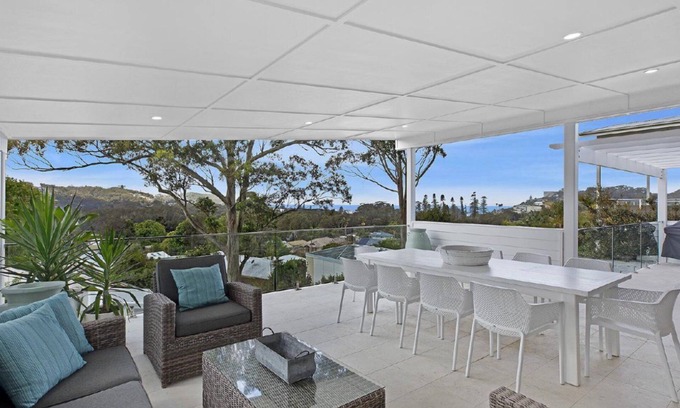 Avoca Beach House | La Collina - Pool and Ocean Views!