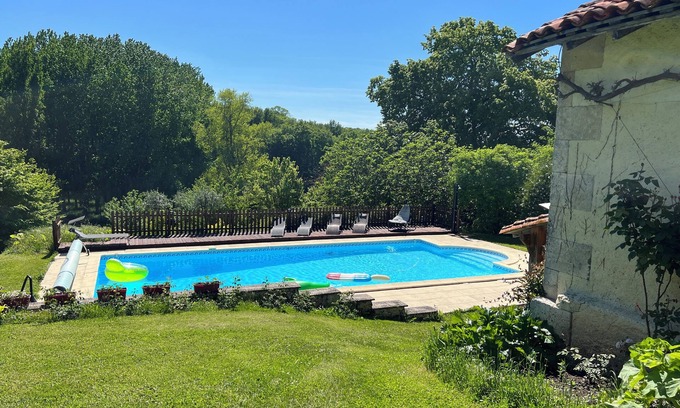 Saint-Romain Apartment | LA COLLINE DE TILLEUL - apartment with swimming pool near Aubeterre, TRANQUILITY