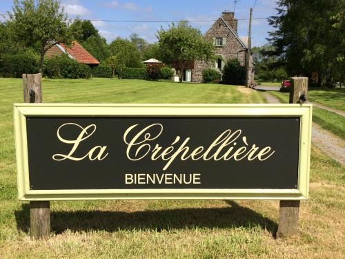 Le Mesnil-Garnier Bed & Breakfast | La Crepelliere