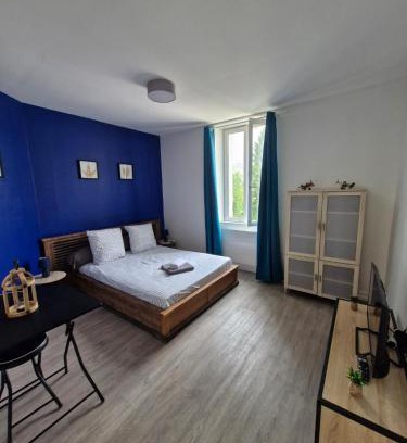 Angouleme Apartment | La famille