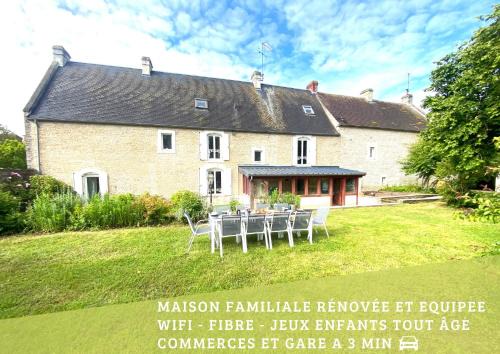 Percy-en-Auge House | La Ferme familiale de Percy - 9 pers