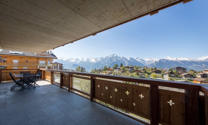 Saint-Pierre-de-Clages Apartment | La Forêt 5 - Spa access