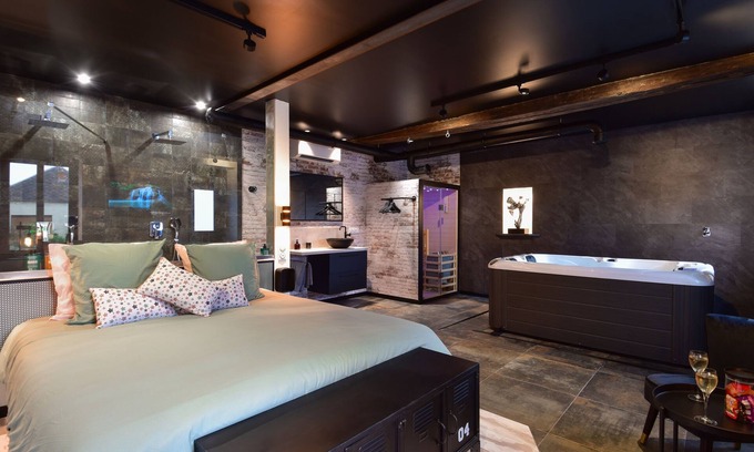 Eppe-Sauvage Apartment | La Forge By C&V - Jacuzzi, Sauna, plat repas et petit déjeuner