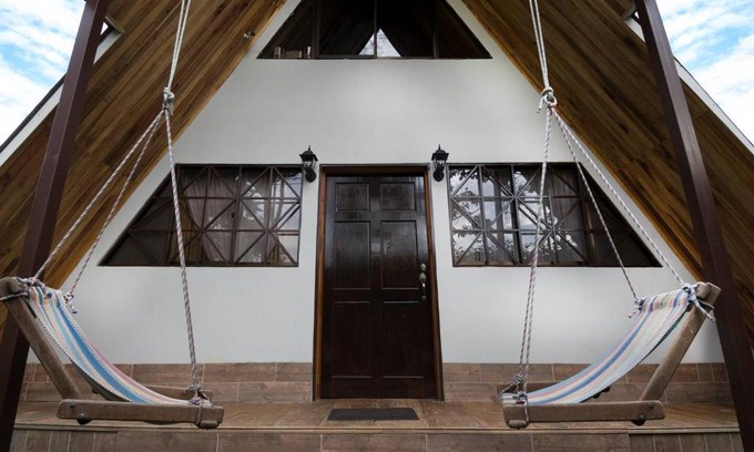 La Fortuna Ski Chalet | La Fortuna Private Chalet