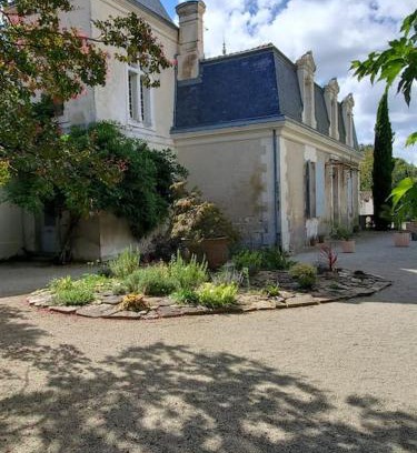 Saintes Apartment | La Grelauderie 8