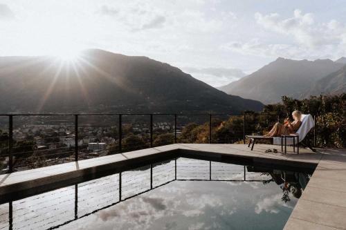 Merano Apartment | La Libella - Suite #5 - la terrazza mit privatem Pool