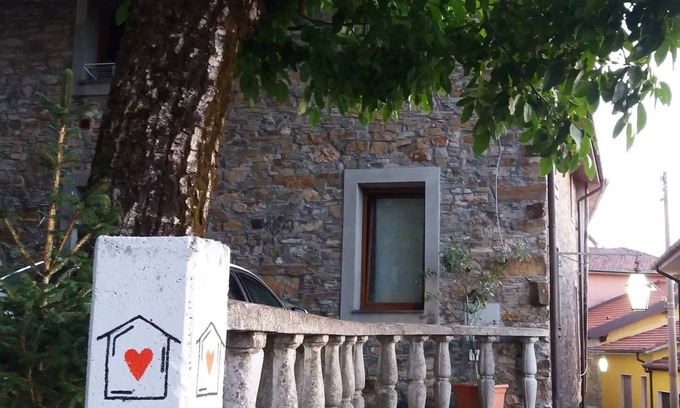 Rocchetta di Vara House | ❤️La little house of the walnut ❤️"5 Terre- Val di Vara" CIN IT011025C2IHR8MT35
