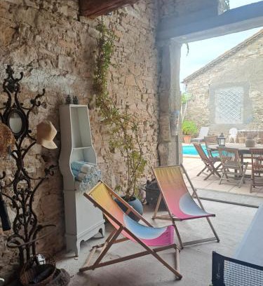 Sainte-Valiere House | La maisonnette avec SPA, PISCINE et CLIMATISATION