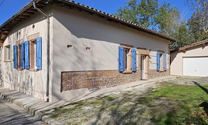 Pradere-les-Bourguets House | La Maisoun d'Odette - LASSERRE-PRADERE