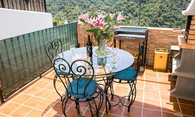 Jubrique Apartment | La marikilla